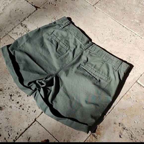 Gap Olive Girlfriend Twill Shorts Side Stripe Size 6 - Picture 5 of 10